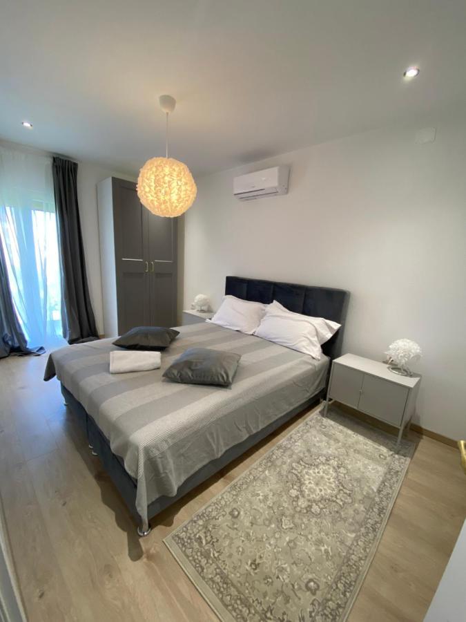 M&M Spalato Residence Solin Bagian luar foto