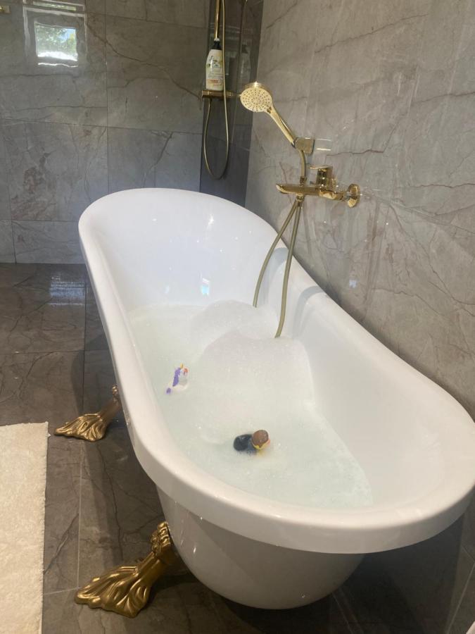 M&M Spalato Residence Solin Bagian luar foto