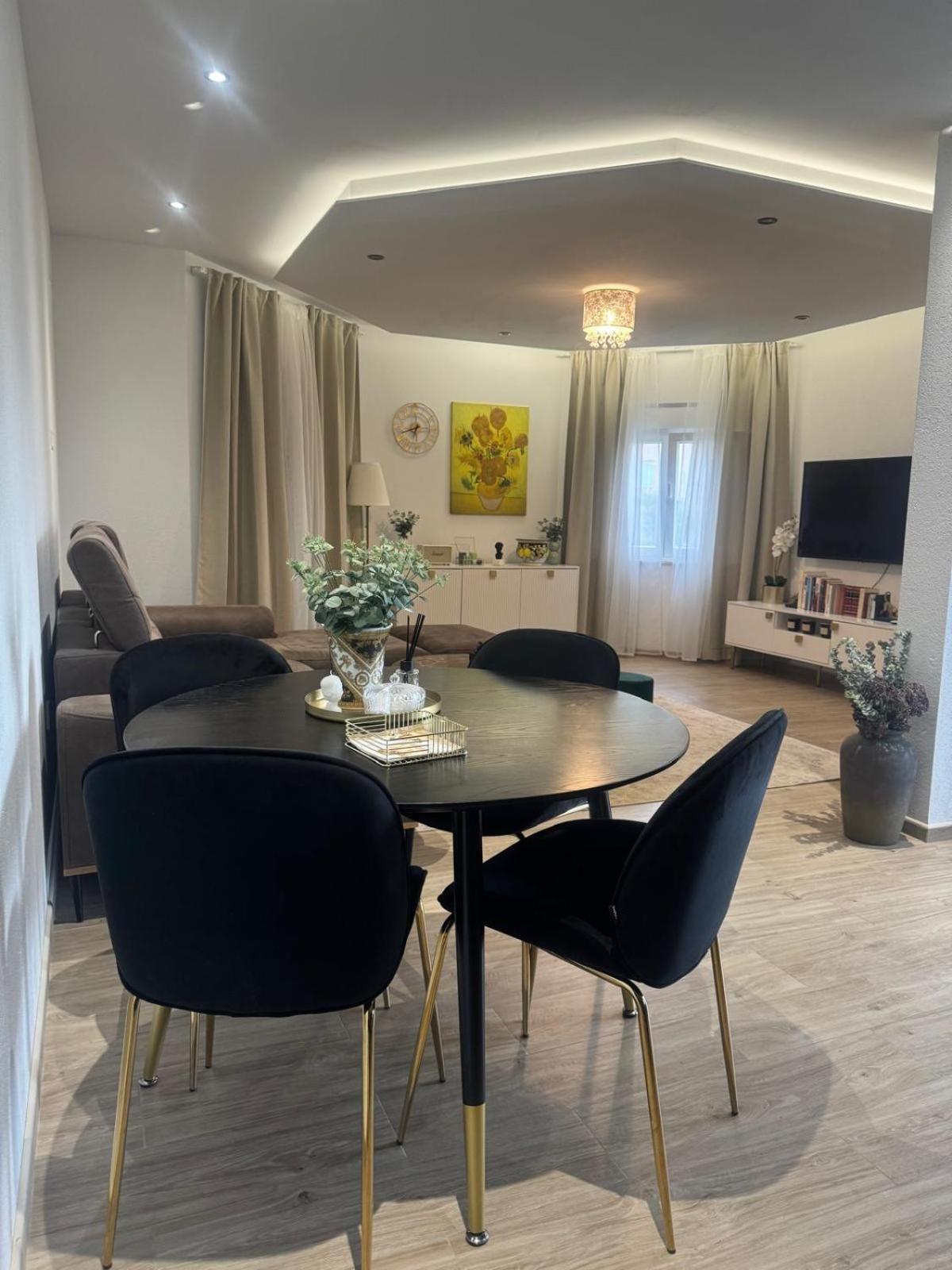 M&M Spalato Residence Solin Bagian luar foto