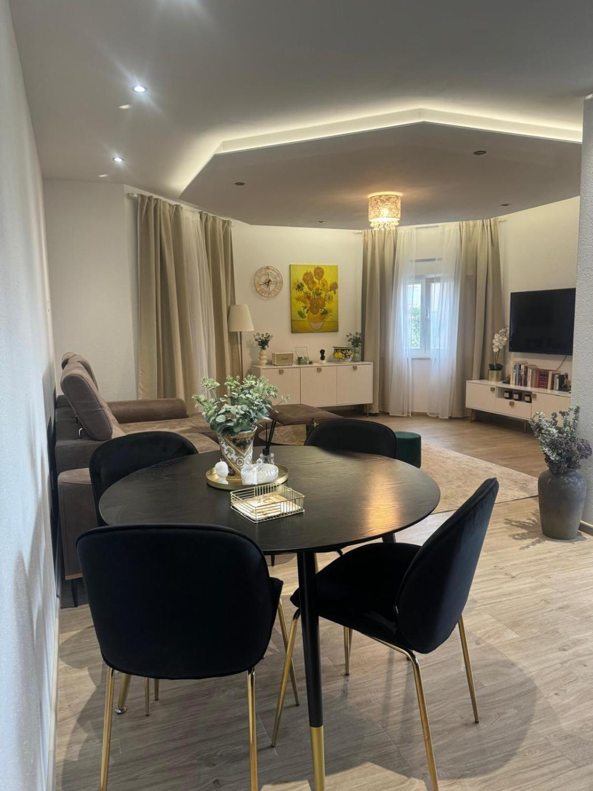 M&M Spalato Residence Solin Bagian luar foto
